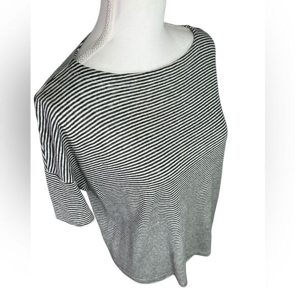 EILEEN FISHER 100% ORGANIC LINEN SHORT SLEEVE STRIPED T- SHIRT TOP Petite Small - Picture 7 of 10